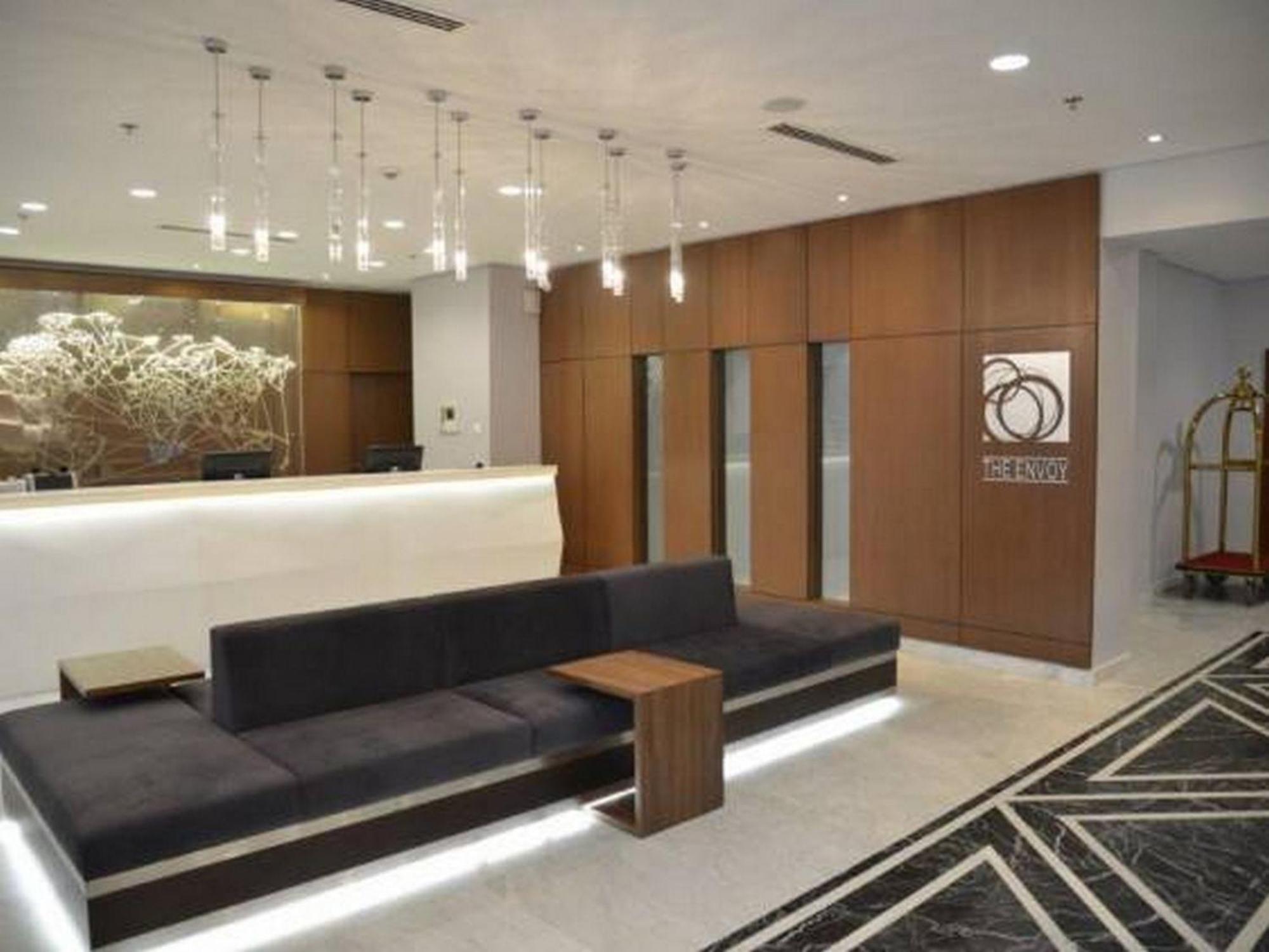 Room In Lodge - The Envoy Hotel And Suites Abuja Bagian luar foto