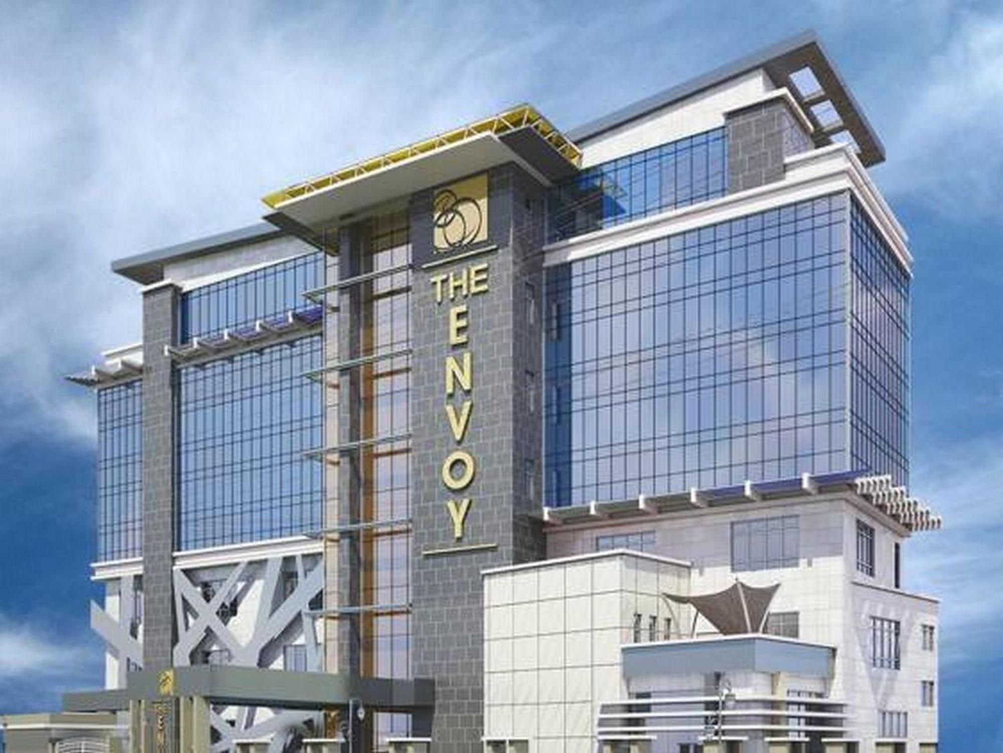Room In Lodge - The Envoy Hotel And Suites Abuja Bagian luar foto